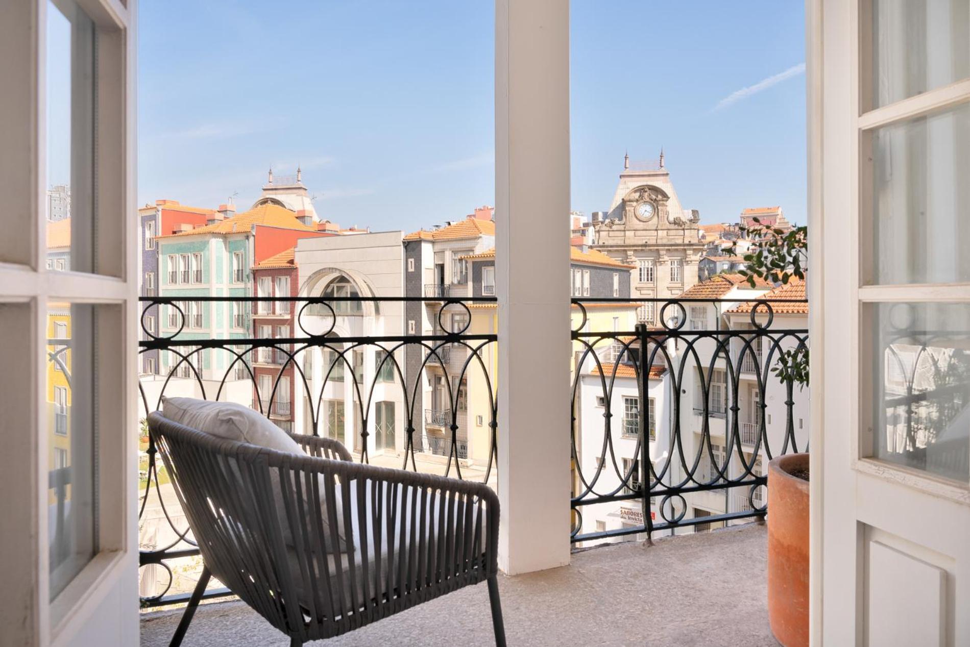 Historical Penthouse At Cardosas Block Apartment Порто Екстериор снимка